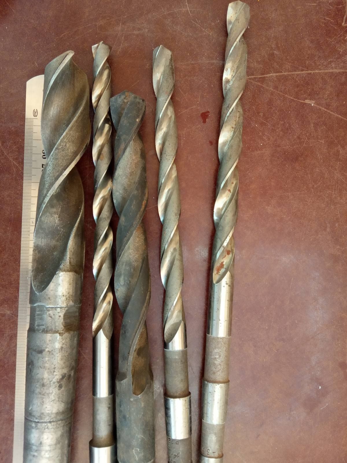 Сверло d15-45 R6M5, R18 с коническим хвостовиком новые и б.у