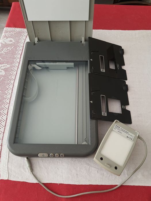 Scanner de páginas, de slides e de negativos Epson Perfection 1260 Pho