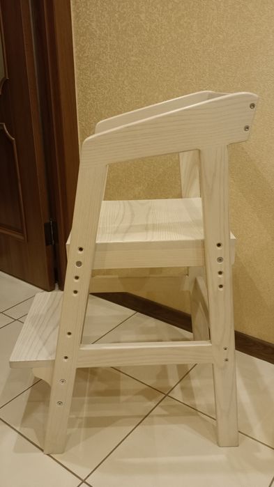 Продам зростаючий стілець