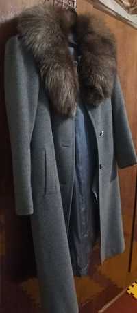 пальто с мехом зимнее