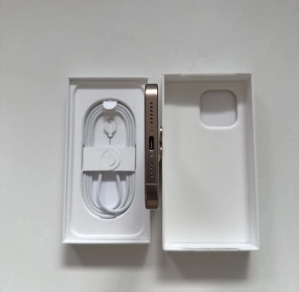 iPhone 16 Pro Max 256gb Fatura FNAC - Como Novo