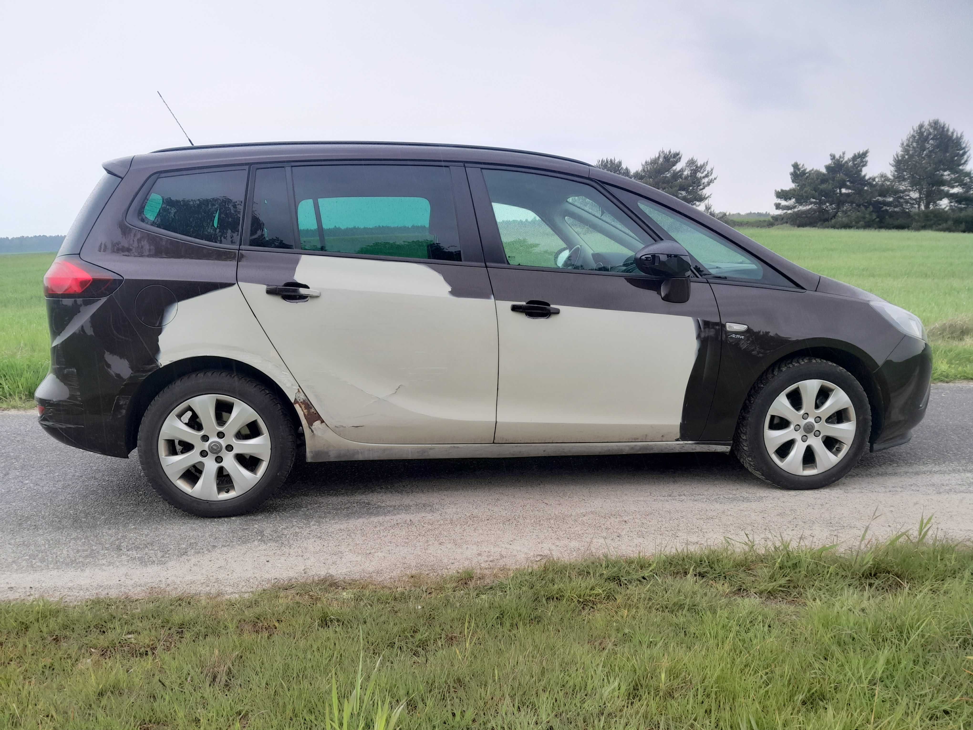 Opel Zafira C Turbo Active  1,4  benzyna 2013 rok