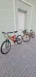 Bicicletas em bom estado.