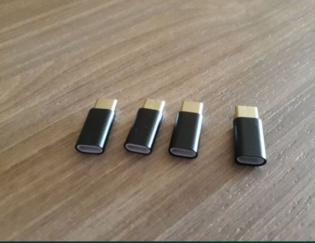 Przejściówka/adapter z microUSB na USB typ C.