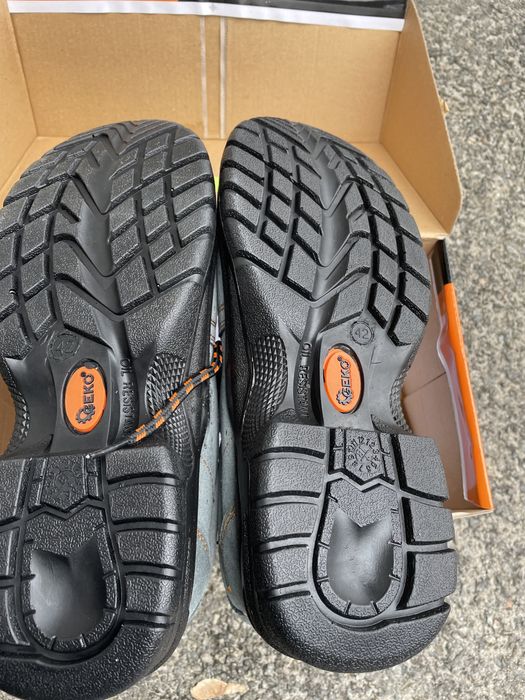 Черевики робочі спеціалізовані, замша.