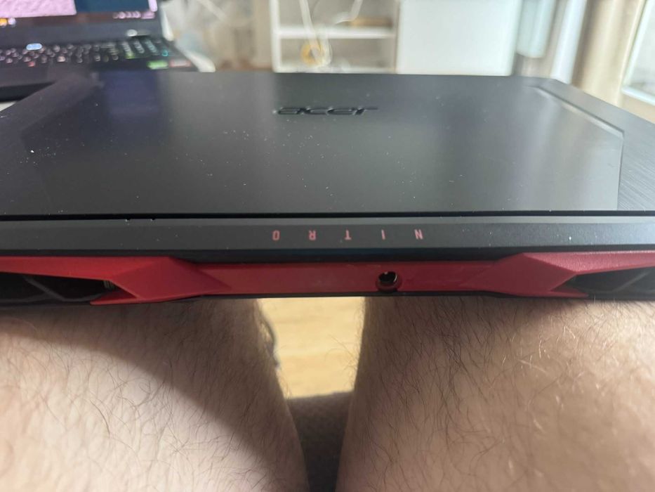 Laptop Acer Nitro 5 i5-10300H/GTX 1650Ti/16GB/SSD  144Hz
