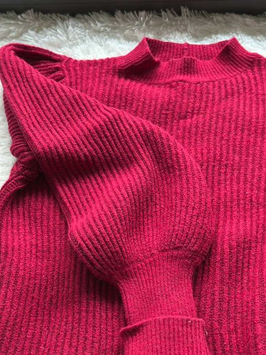 Fuksjowy sweter pleciony Calliope S