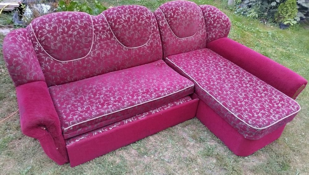 Диван кутовий вживаний
