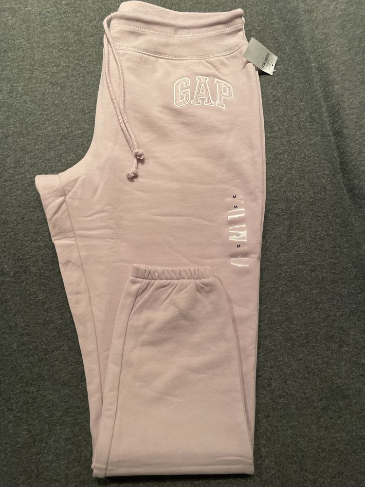 Nowe spodnie dresowe Gap rozm. M