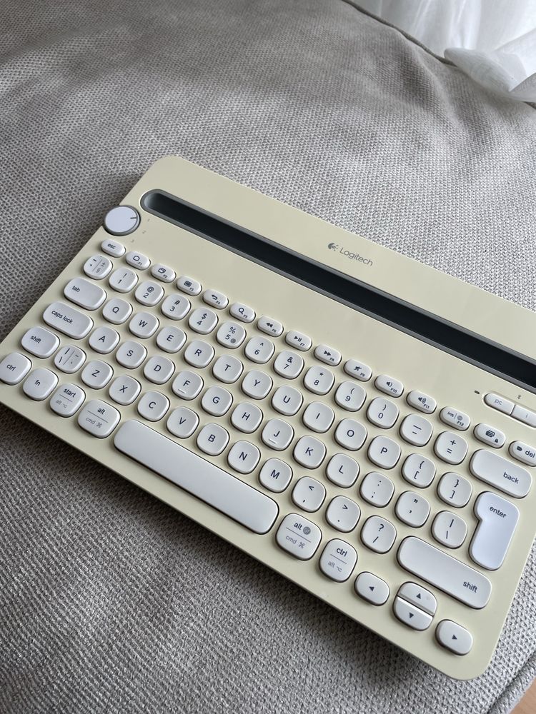 Klawiatura bezprzewodowa Logitech K480 masełkowa