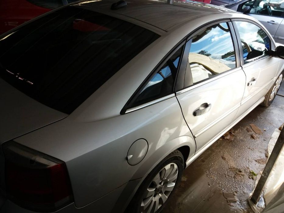 Opel Vectra 1.9 CDTI 2006, Opel Vectra 3.0d 2007  Para Peças