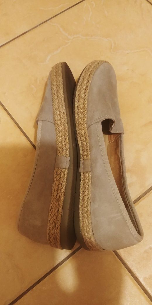 Nowe Buty damskie roz.36 Lasocki wiosna