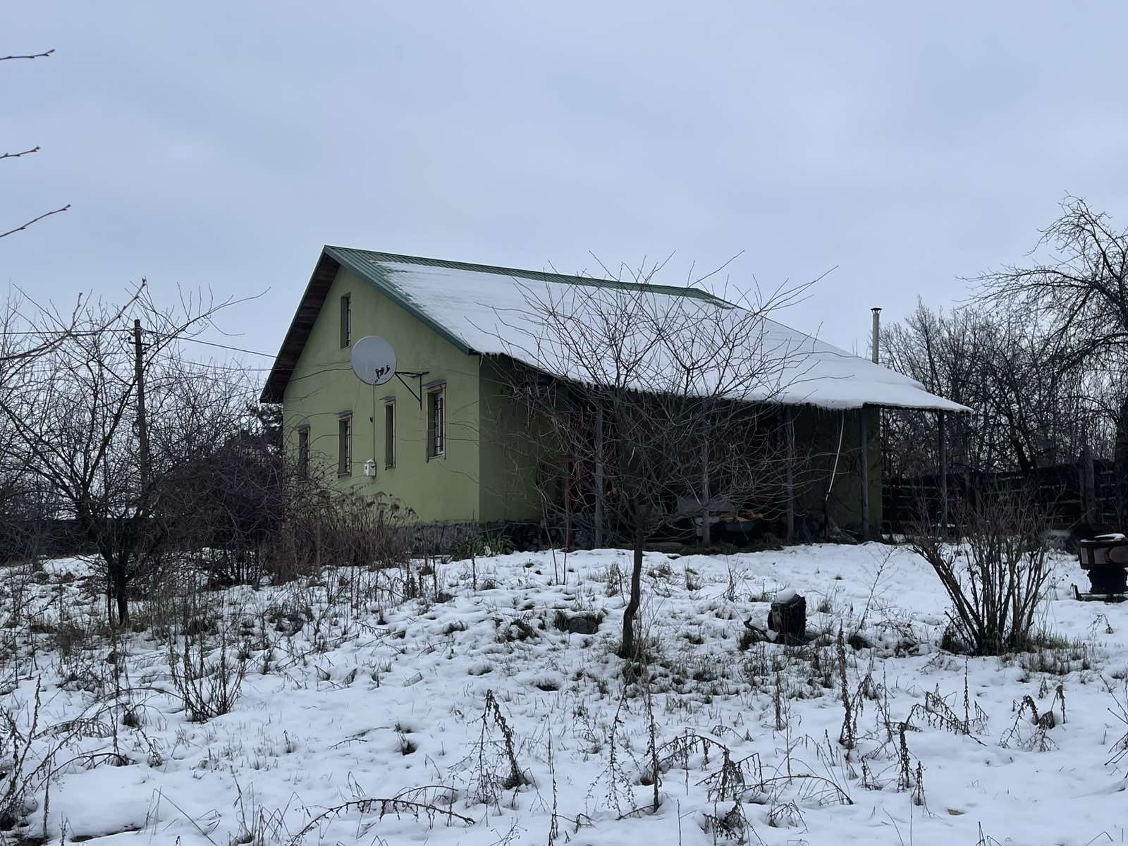 Помешкання під лісом в селі Піски. 70км від міста Київ.