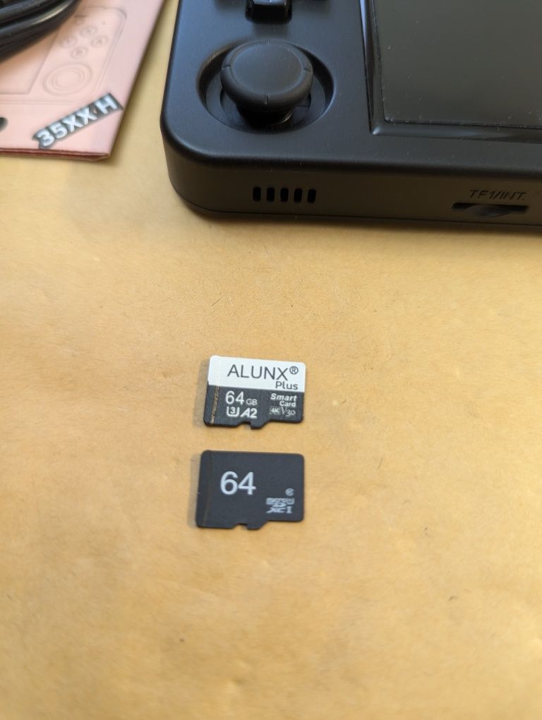 Ambernic RG35XX H
