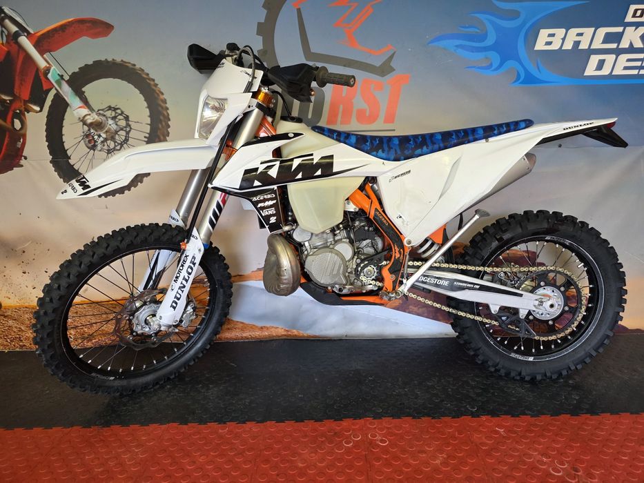 Ktm exc 300 model 2020 six days