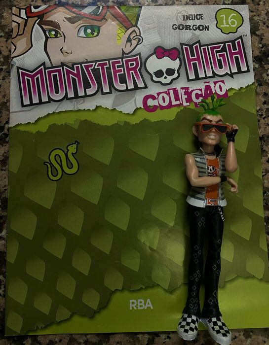 Monter high personagem