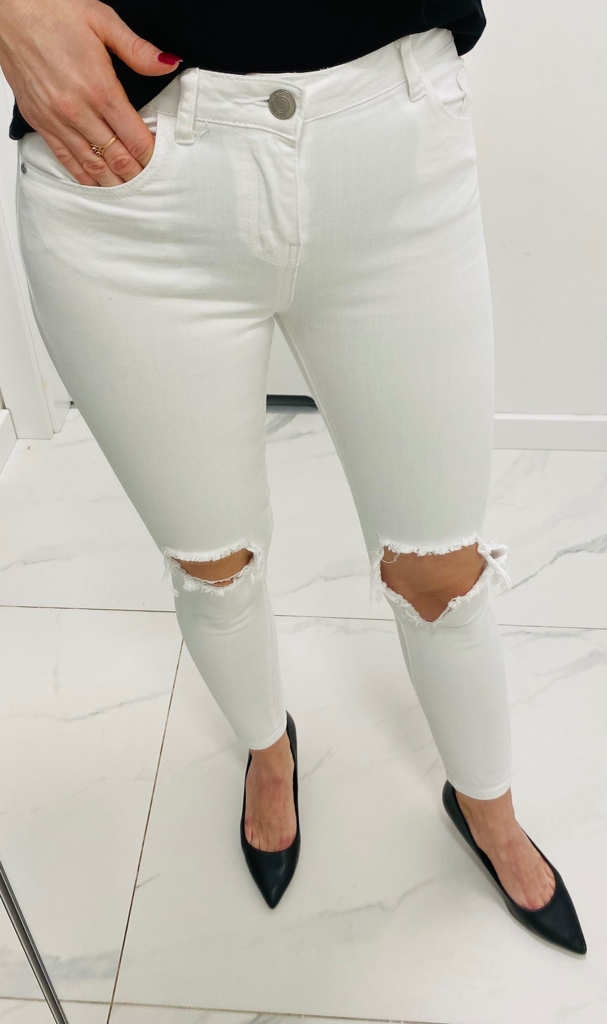 Białe jeansy Denim&Co. rozdarcia na kolanach bawełna 36 S