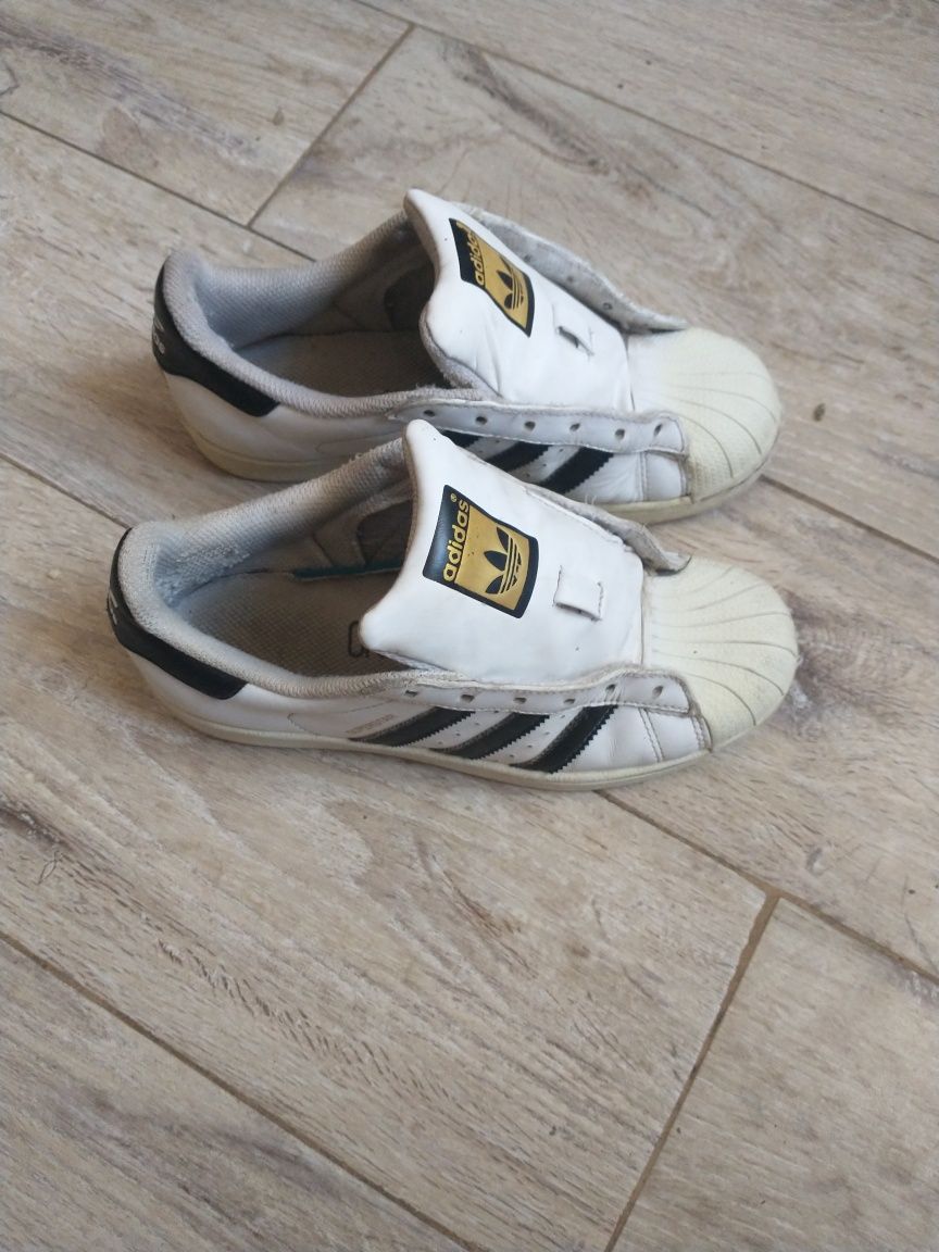 Adidas super star 35