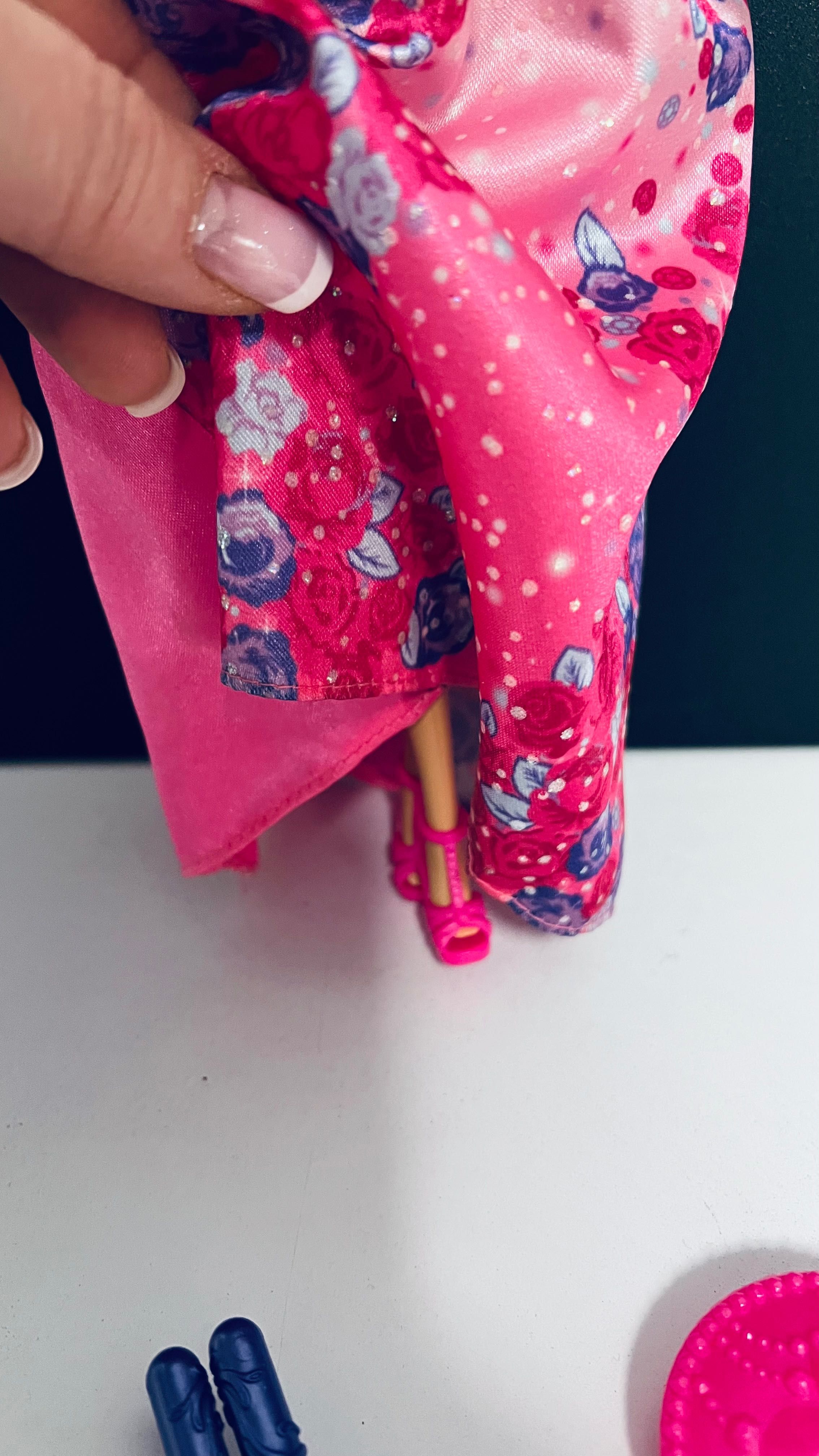 Lalka Barbie księżniczka fryzjerka nożyczki spinki grzebień Mattel