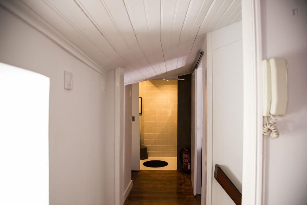 Apartamento com 2 quartos - localizado em São Bento Lisbon