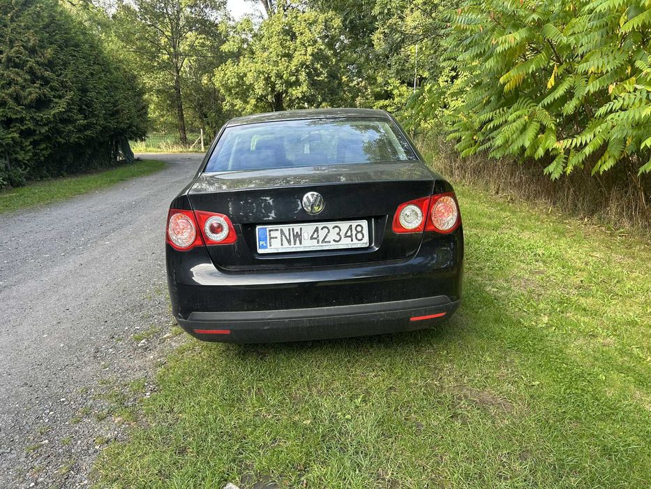 Volkswagen Jetta 1.6 mpi + LPG
