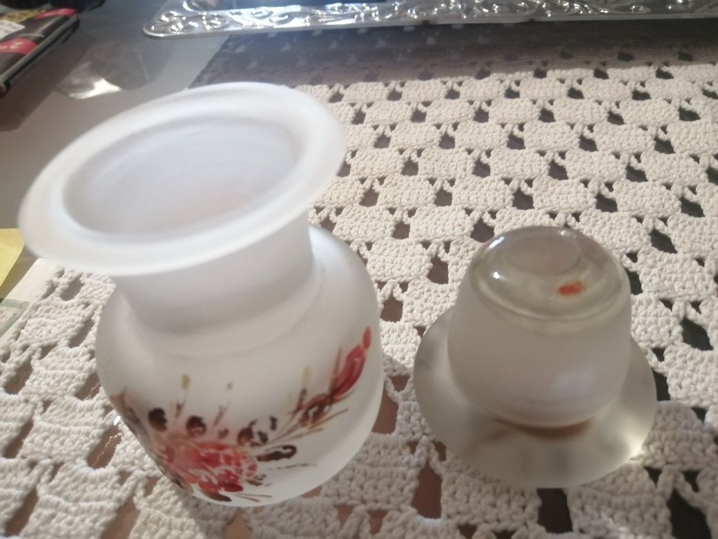 Pote de vidro pintado a mão