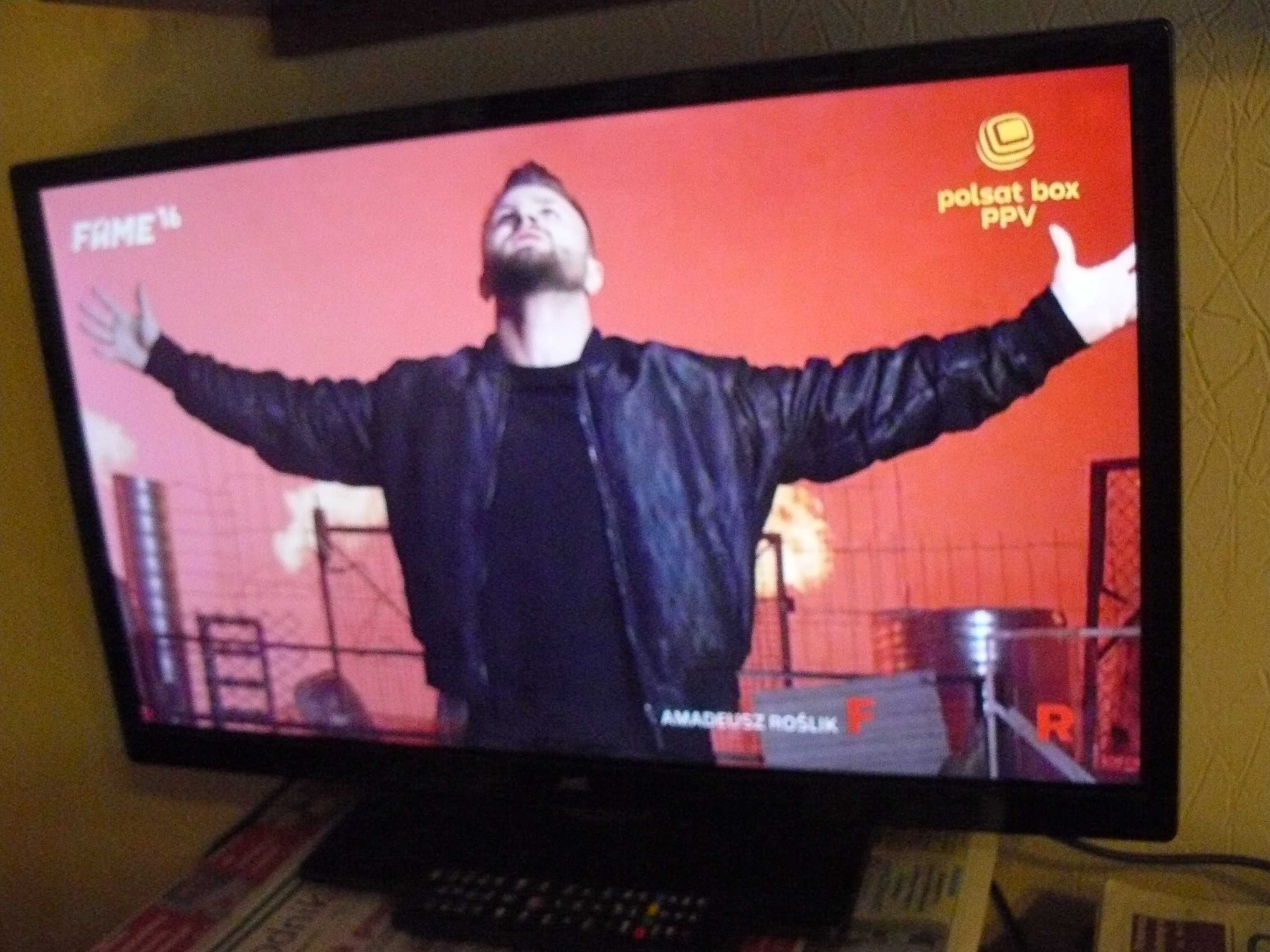 Telewizor JVC 24 cale z pilotem nowy system Hevc 2 i Tv satelitarna