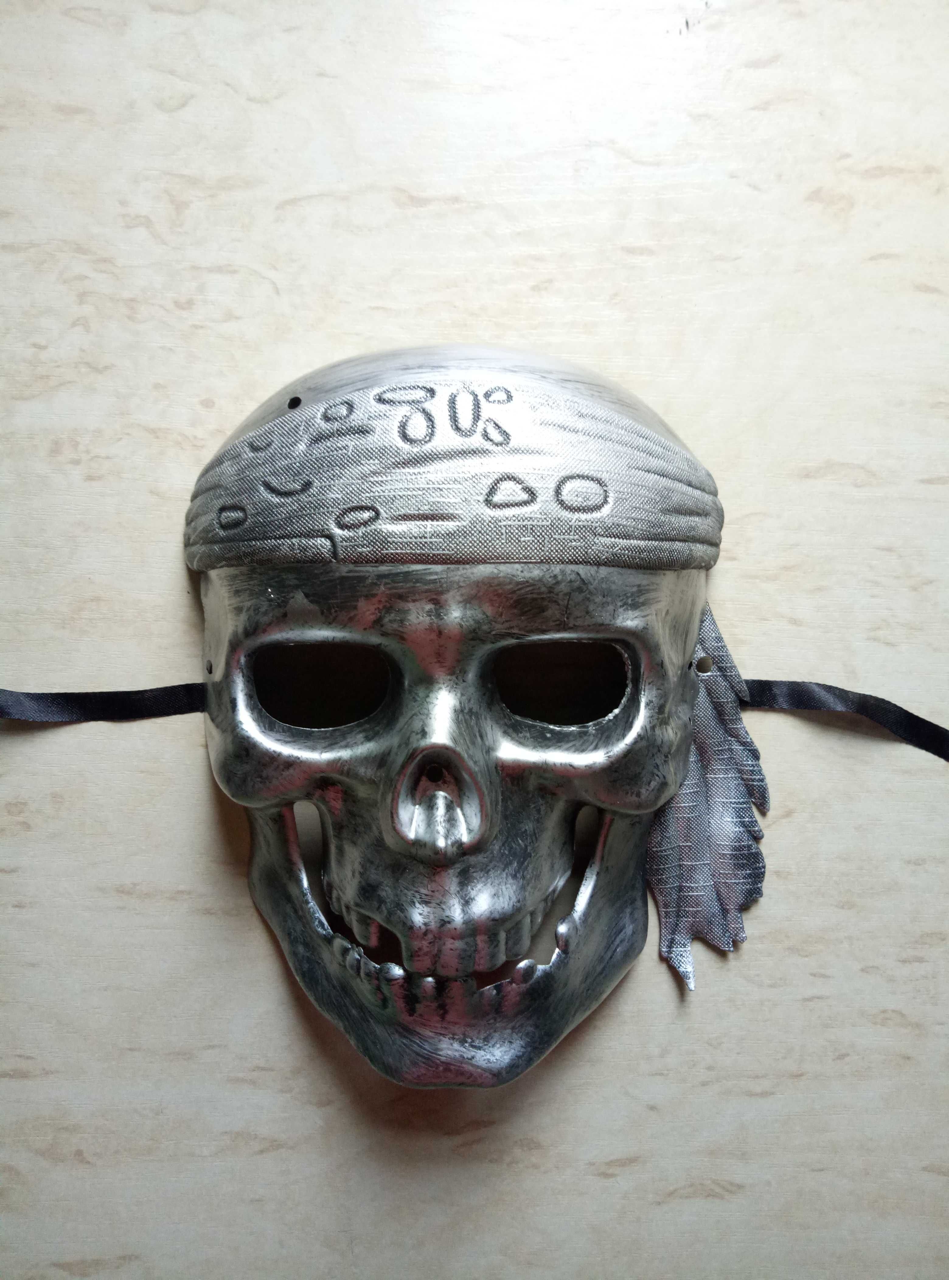 Игрушечная маска «Скелет-пират»