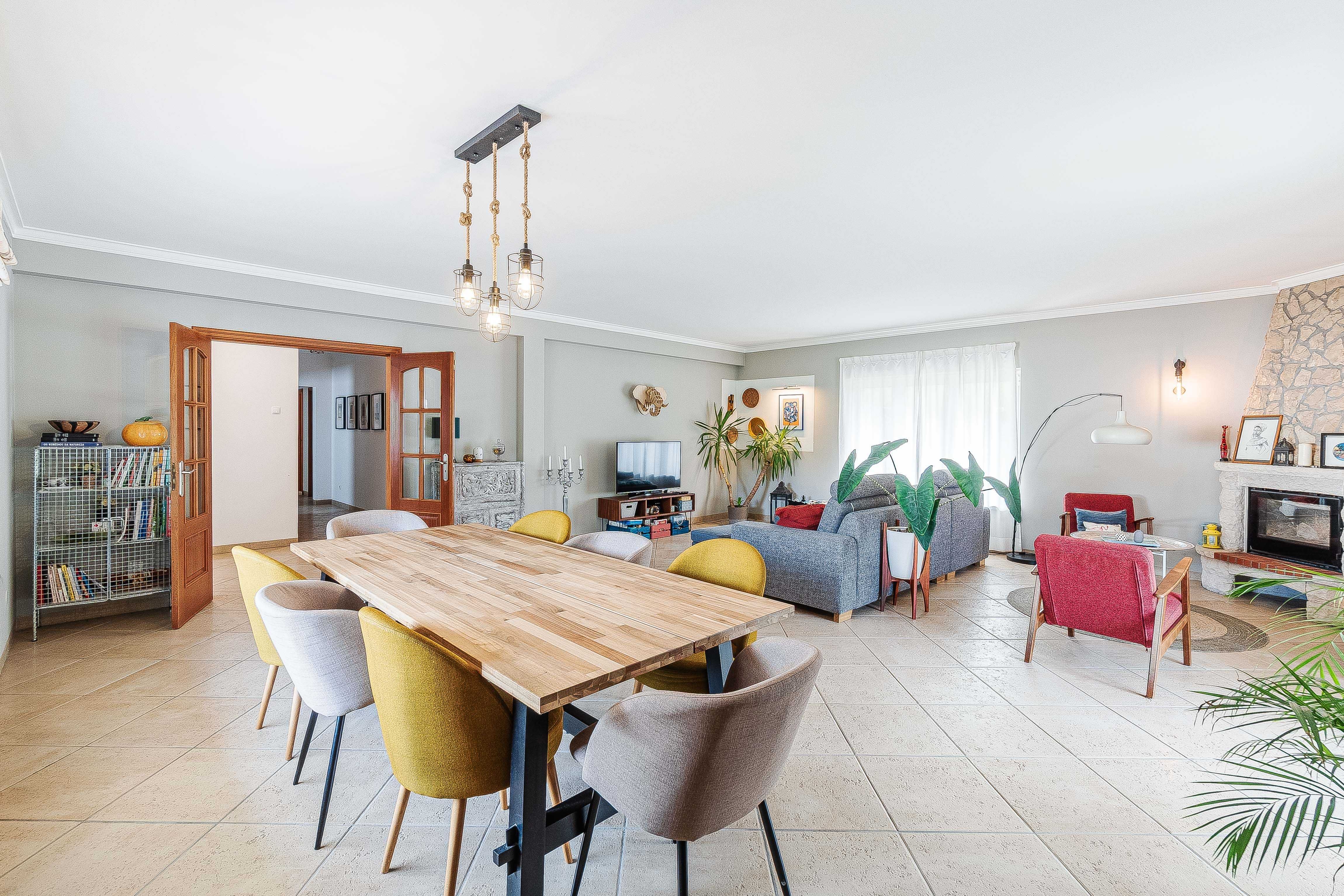 Espetacular Vivenda T3, Remodelada, piscina, garagem e pequeno pomar!