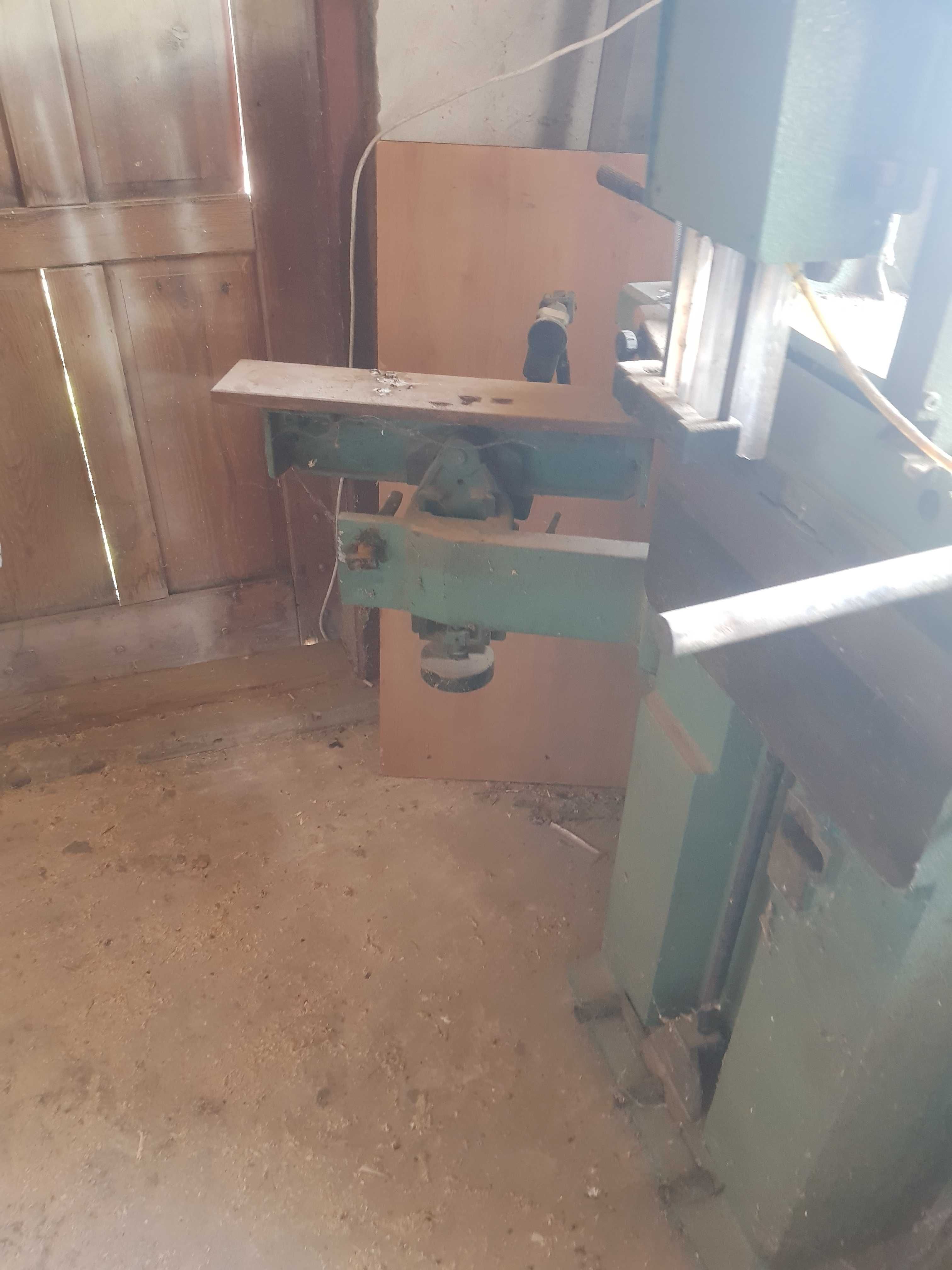 Pila radialna dewalt