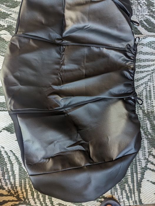 Pokrowce Ford Fiesta