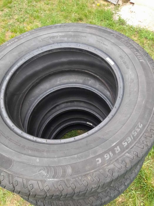 продам резину 235х60хR17
