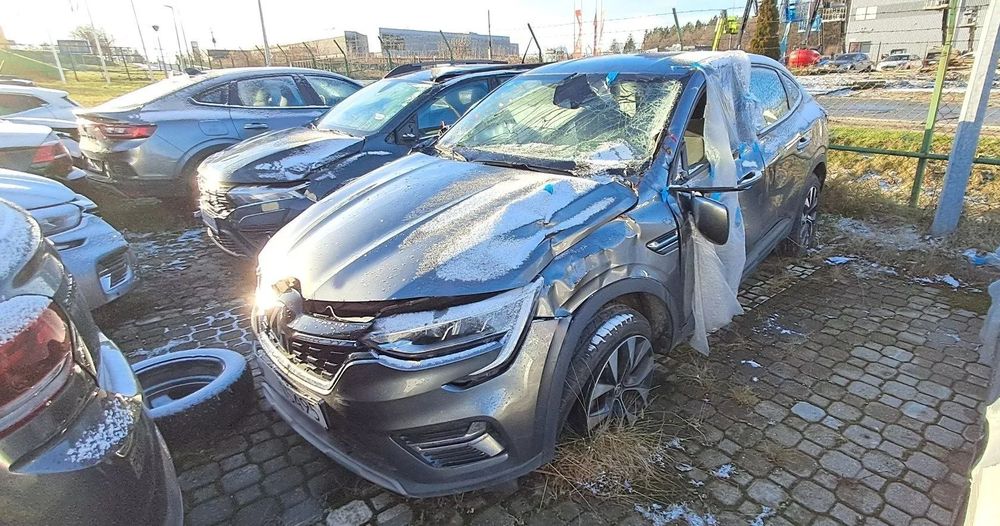 Renault Arkana Salon PL 2023r FV23% 13.000zł Netto Mały Przebieg