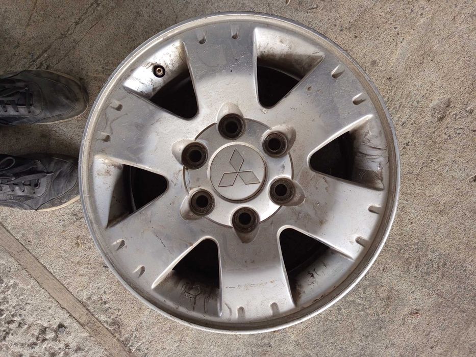 Продам диски до Mitsubishi Pajero