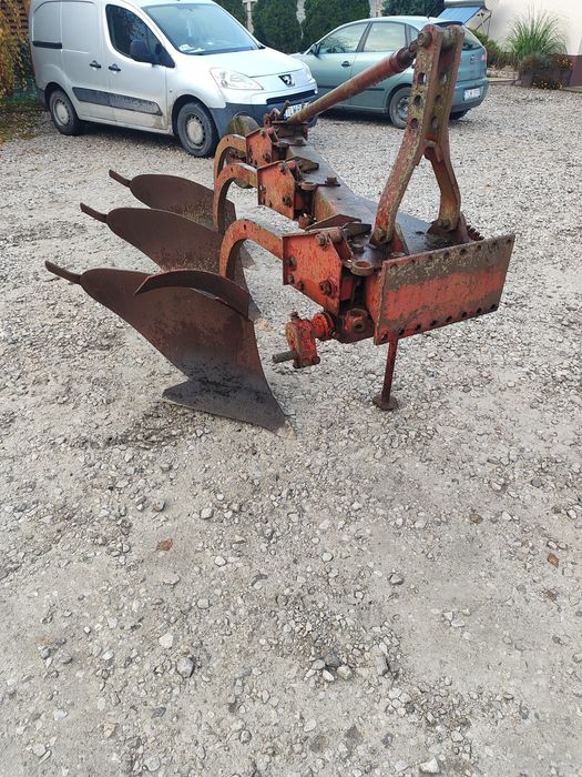 Pług zagonowy 3 skibowy Krone