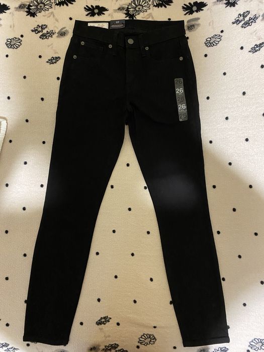 Продам НОВІ штани Gap skinny