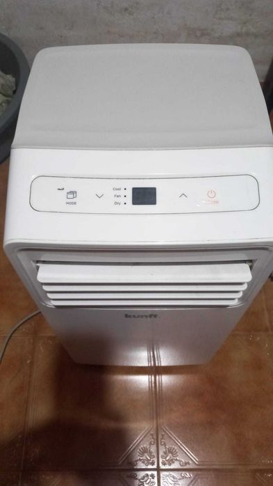 Ar Condicionado Portátil KUNFT KAC8606 – Usado, em bom estado