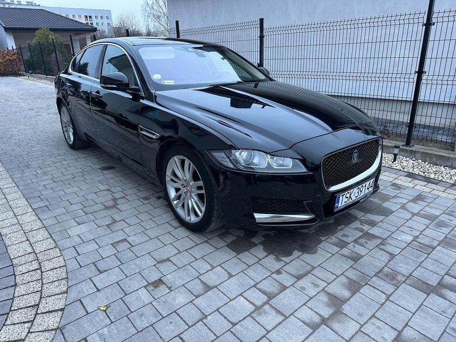 Jaguar XF Jaguar XF 2.0d Radar Szyberdach xenon FULL