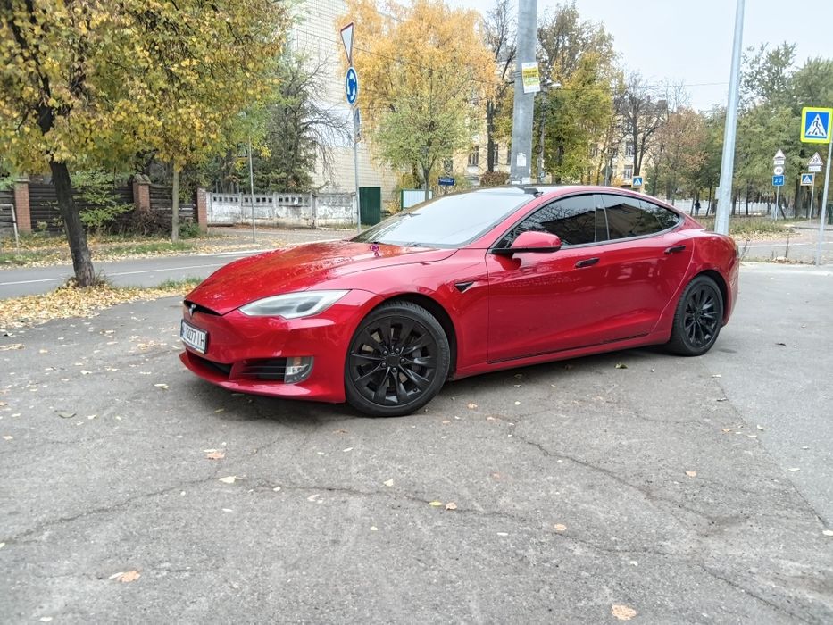 Tesla Model S 75