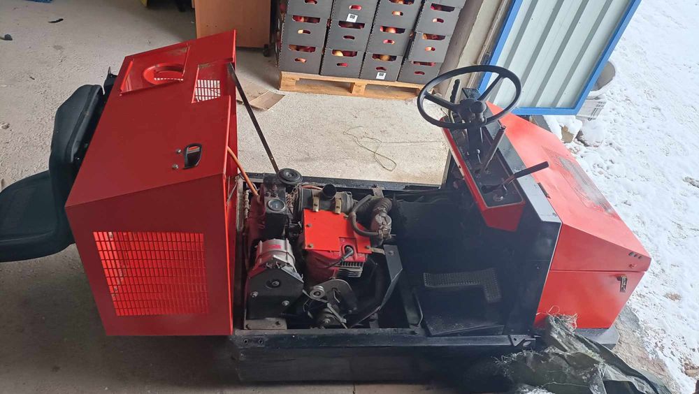 Zamiatarka Hako Jonas 1000