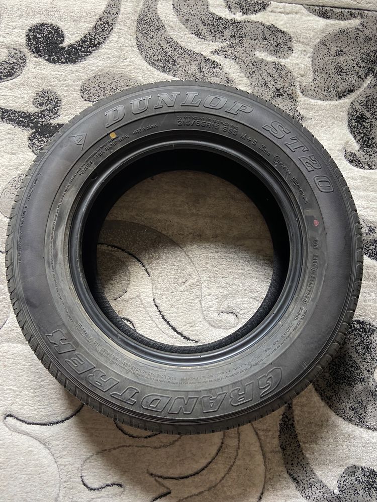 215/65/16 Dunlop ST20 Grandtrek