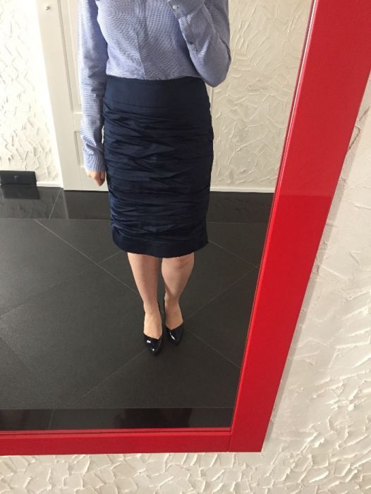 Elegancka ołówkowa spódnica Pretty Girl rozmiar M