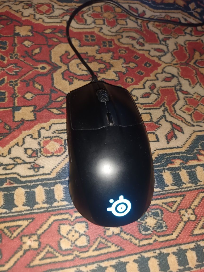 Komputer stacjonarny oraz monitor  RTX 4060Ti/AMD Ryzen 5 5600