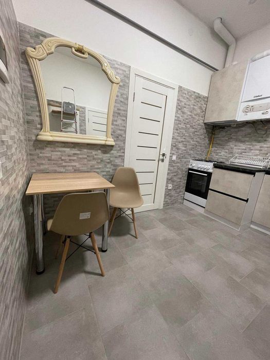 1кім Князя Романа центр проспект Свободи