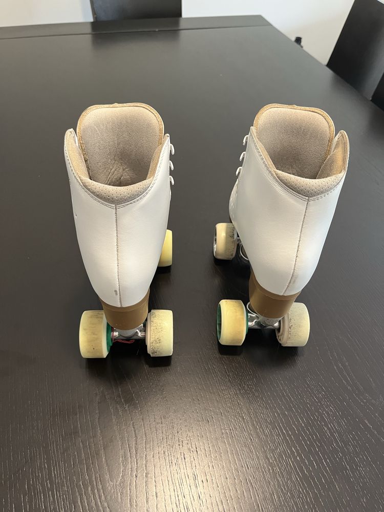 Patins para patinagem artistica Rondo tamanho 255 + mala