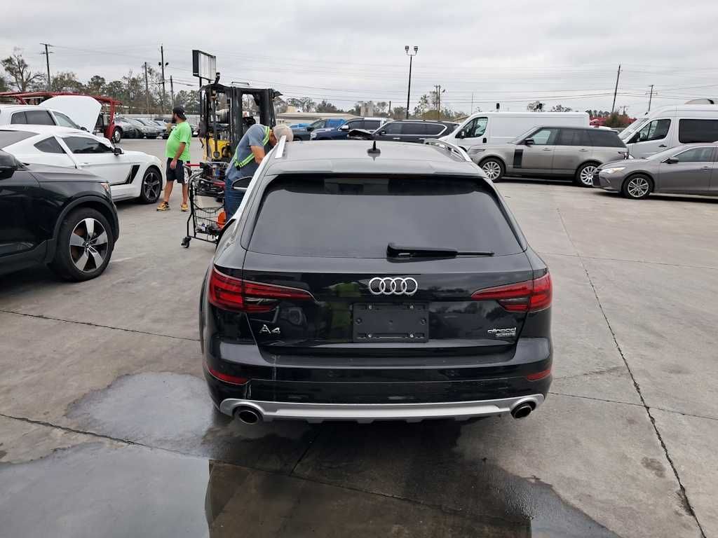 Розборка Audi A4 B9 Allroad 2,0 TFSI USA LY9T Запчастини \ Шрот \