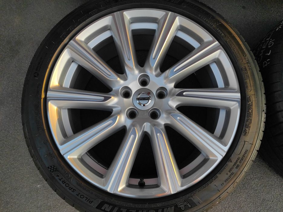 Koła R19 5x108 VOLVO V90 S90 S80 255/40R19 V70 8,5jx19 ET47 XC70 felgi