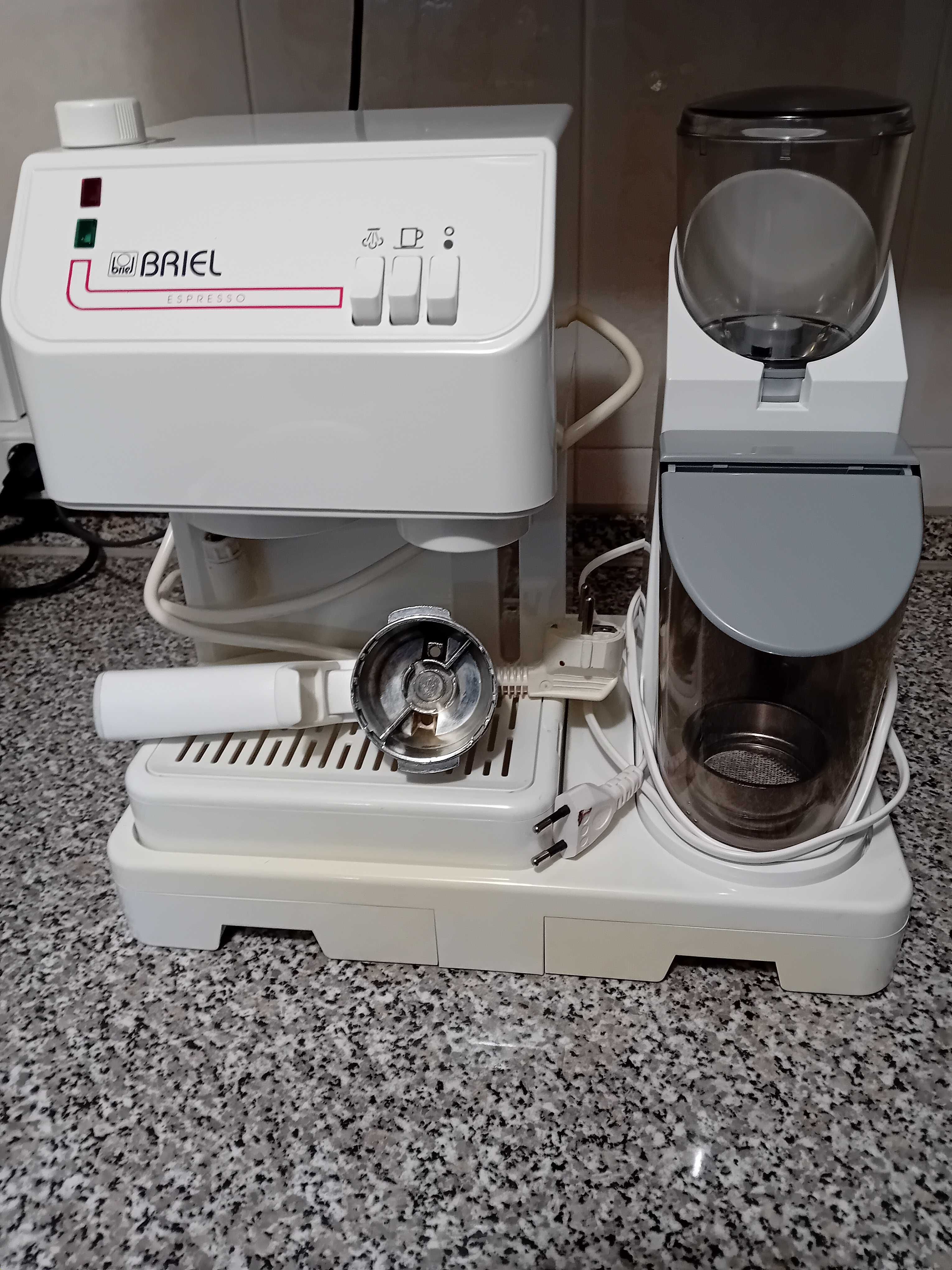 Maquina de café com moinho