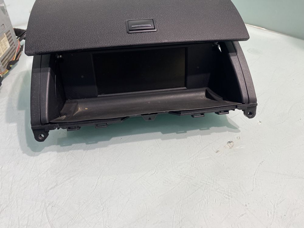 Mercedes C W204 Radio CD RDS Wyświetlacz Kratka Środkowa
