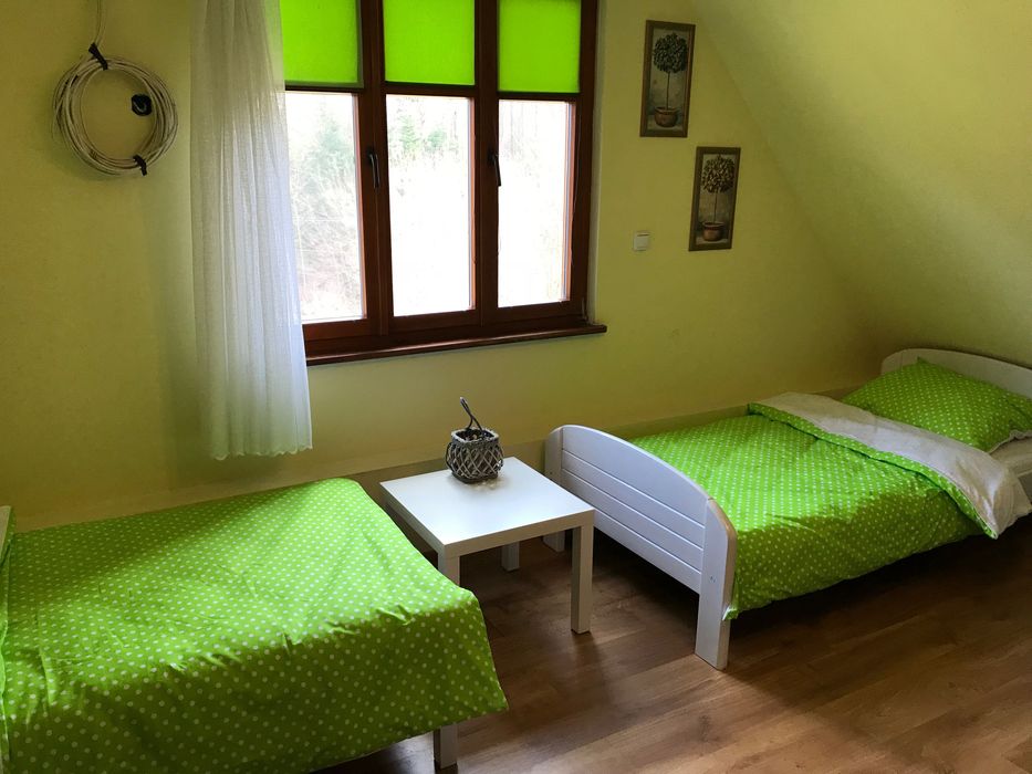 Kawalerski paniejski Leśniczówka domek stawy balia sauna w lesie